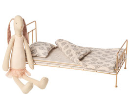 Bunny Ballerina & Metal gold bed Medium