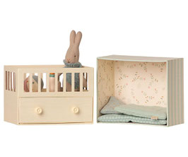 Baby room Rabbit Micro mit Flasche und Ball