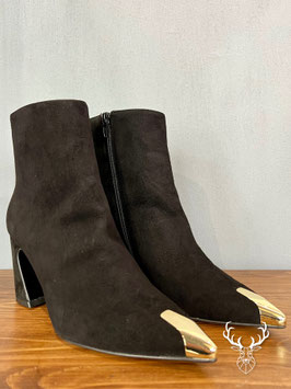 Tronchetto in Camoscio Nero Wilma Ovyé