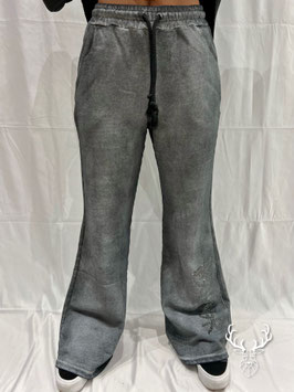 Pantalone a Zampa Disclaimer