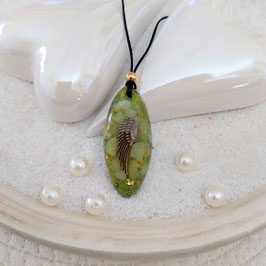 Orgonit Anhänger (B28) grün, mit Engelsflügel | Edelstein Heilstein Schmuck