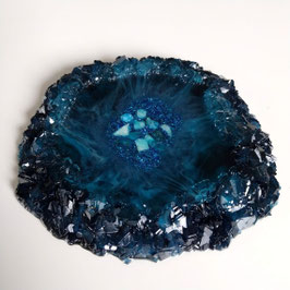 Untersetzer ⌀17,5cm in petrol mit Kristallrand & Edelsteinen (D4)| Resin-Art Deko