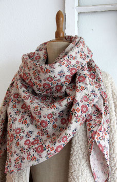 Musselintuch Gross mit Blumenprint auf Sand