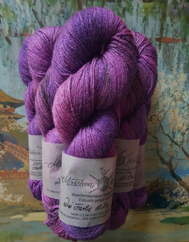 Das Seidenschaf DIE FARBE LILA 100 g, 400 m