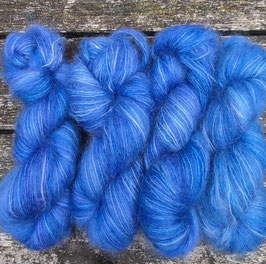 Die Seidenziege KORNBLUMENBLAU, 50 g, 350 m
