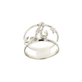 Anello con lettera in oro bianco gr 6.70 referenza: 803321704330