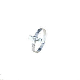 Anello con crocifisso e scritta padre nostro in Oro Bianco 18 KT 750%  Referenza: A1990B