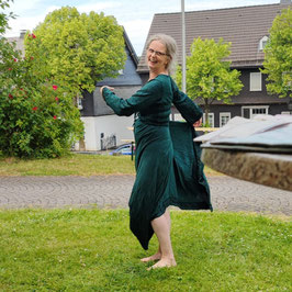 Lernen, Spaß und Spiel in der Natur mit Kräuterhexe Ylva