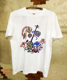 紅型　オリジナル　三味線と葵牡丹流水Tシャツ（白）