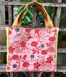 紅型　古典柄　菊蕨手草花文様　トートバッグ　持ち手クロスタイプ(ピンク）