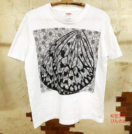 紅型　菊柄と蝶の羽　（グレー黒）Tシャツ