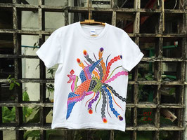 琉球紅型　古典柄　鳳凰　手染め　Tシャツ　（白地）