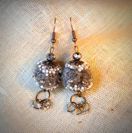 boucles d'oreille  gris 6