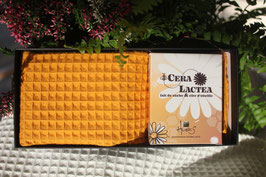 Coffret essuie-mains "JulieT" et savon Cera Lactea - Lait de vache, cire d'abeille et miel