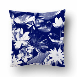 CUSHION  nénuphar blanc/bleu marine