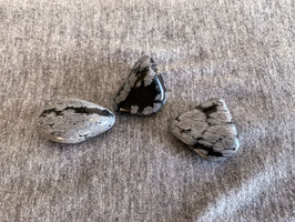 Schneeflockenobsidian-Trommelstein