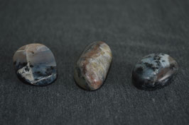 Opal-Trommelstein