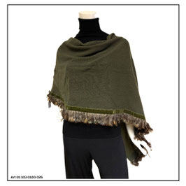 Poncho mit Federn in Grüntönen