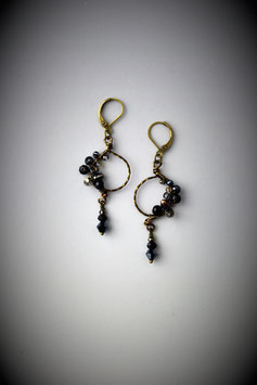 Item NamePetite "Shades of Black" Beaded Circle with Drop Earring