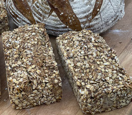 Haferflocken-Vollkornbrot