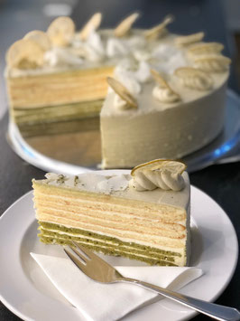 Limetten-Matcha-Torte