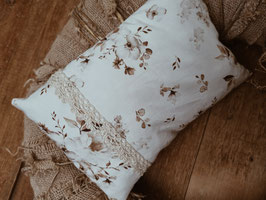 Cushion FLOWERS with lace ribbon