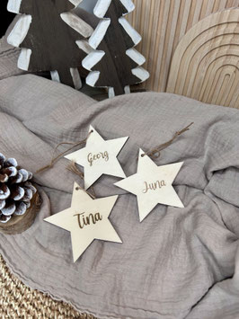 Personalisierter Geschenkanhänger aus Holz – Sternform
