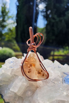 Sphärolithischer Chalcedon (Ozeanachat/Ozeanjaspis)