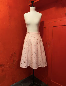 Jupe évasée rose motif poisson rouge