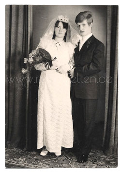 Alte Fotografie HOCHZEIT  junges Brautpaar, 1960er Jahre