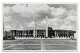 Alte Postkarte BERLIN Reichssportfeld 1940