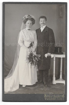 Alte Kabinett Fotografie HOCHZEIT elegantes Brautpaar aus Wittgensdorf, um 1910