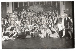 Alte Fotografie Postkarte Gruppenbild FASCHING Studenten mit Karnevalskostümen verkleidet,  Bayreuth 1920er Jahre