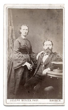 Alte CDV Fotografie ELEGANTES EHEPAAR, Mode 1873