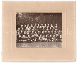 Alte Fotografie GRUPPENBILD SCHULKLASSE MIT LEHRERIN