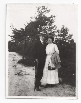 Alte Fotografie ELEGANTES JUNGES PAAR IN SOMMERKLEIDUNG, Mode um 1910