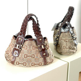 Handtasche