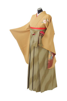 女袴セット36　着物:からし色 コスモス柄  袴：山本寛斎　大きな矢絣柄  抹茶色  M・91ｃｍ