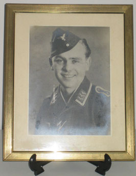 Framed picture of a german Luftwaffe 'Unteroffizier'
