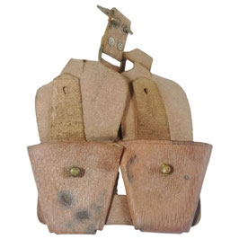 British Army - 'Pat. 1939 Leather cartridge carrier'