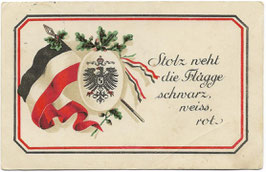 Stolz weht die Flaggge schwarz, weiss, rot