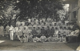 Groepsfoto Duitse soldaten - 'Reservelazarett Husum 1916'