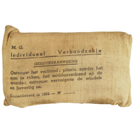 Belgisch leger - Individueel verbandzakje - 1952