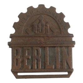 Gibt mir 4 Jahre Zeit - Berlin - Tinnie