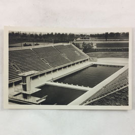 German postcard 'Reichssportfeld - Blick von der Deutschen Kampfbahn auf das Schwimmstadion'