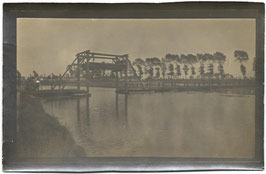 Overstromingsgebied Ijzer met brug - 1916