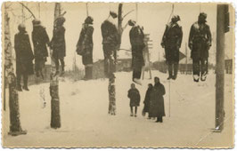 Groep van 8 opgehangen mensen