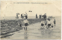 Heyst-sur-mer - Enfants jouant dans l'eau