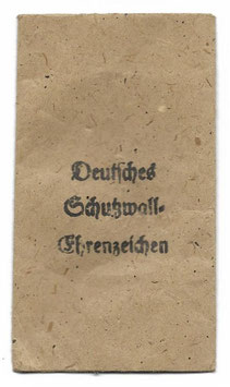 Papieren zakje 'Deutsches Schutzwall-Ehrenzeichen'