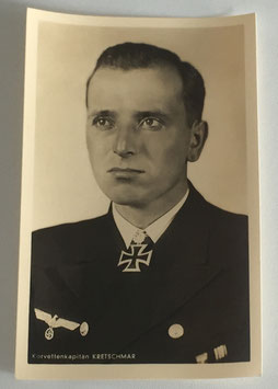 German postcard 'Ritterkreuzträger Korvettenkapitän Kretschmar' by Hoffmann